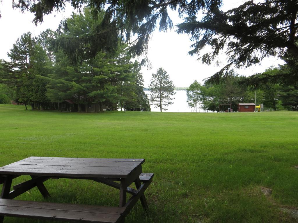 Bondi Village Cottage Resort Lake of Bays Dış mekan fotoğraf